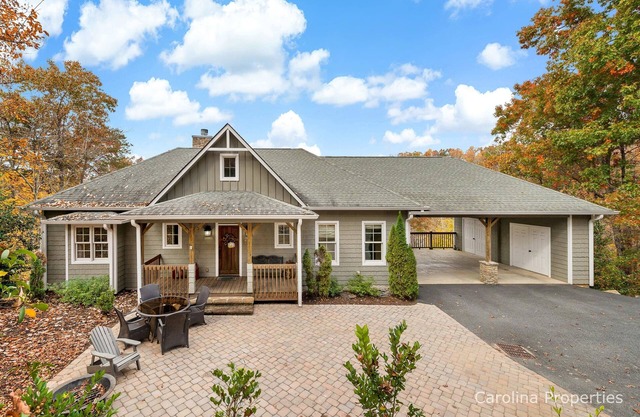 Accueil magnifique au bord du lac! Thistle Ridge - Carolina Properties Location de vacances