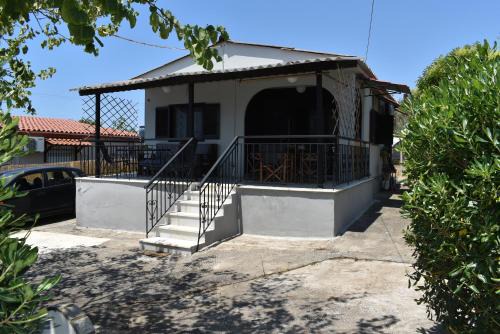 Thomas Cottage