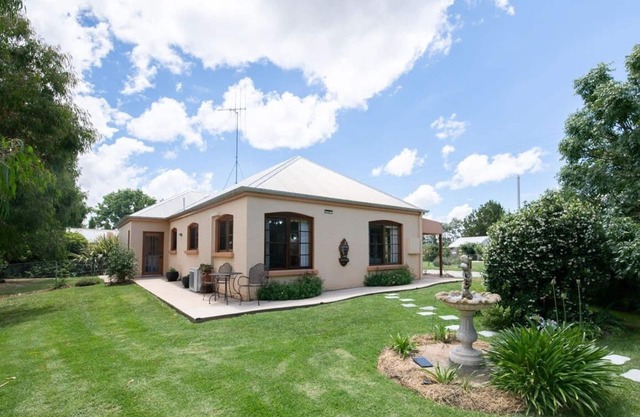 Thornleigh Cottage | Perfect, Cosy & Relaxing Retreat