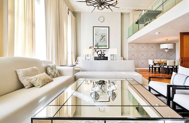 Three bedroom Apartment by Hyde Park in Exclusive Lancasters Building.