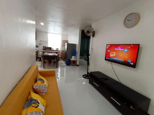 Three-Bedroom Holiday Home - 4th Floor Stairs Only