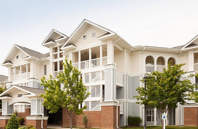 Three Bedroom, Luxury Condo, Williamsburg, VA (3313132)