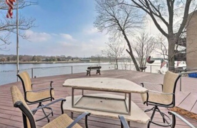 Three bedroom on River. Sits on the Rock River w/ gorgeous views.