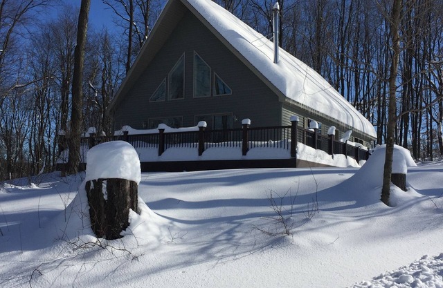 Trois chambres, trois salles de bain Hilltop Retreat