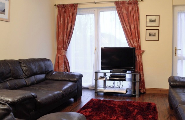 Hébergement 3 chambres à Pont Nedd Fechan, près de Glynneath