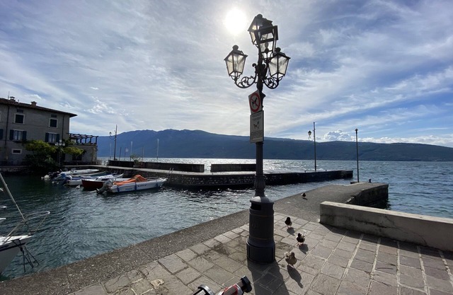 Toscolano Maderno three-room apartment with swimming pool, large terrace Beach 5 minutes away
