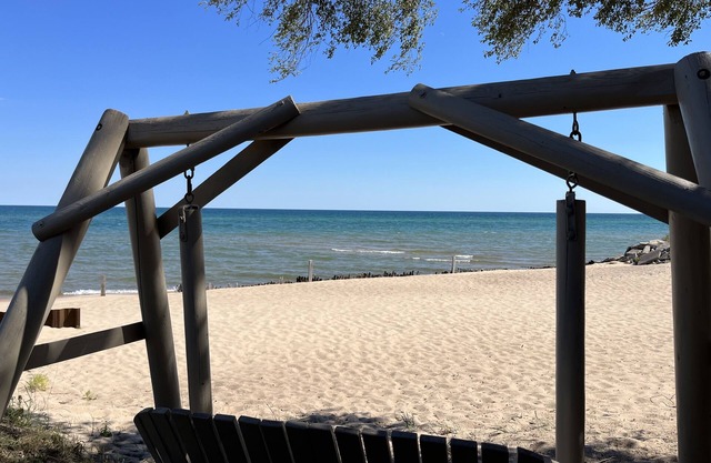 Three bedroom Beach cottage on the shore of Lake Huron