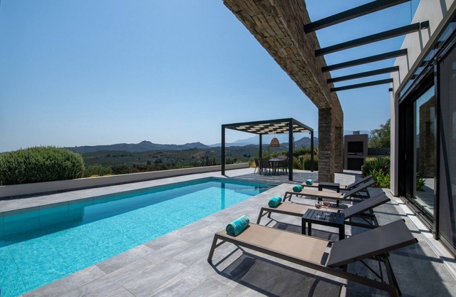 Thrilling Crete Villa | Villa Imperial Haven | 5 Bedrooms | Spacious Furnished.