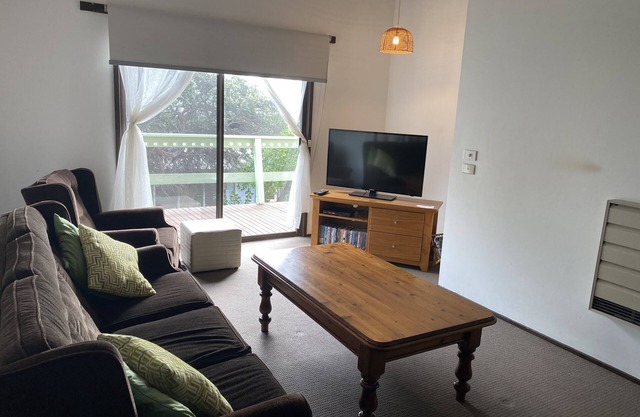 À travers Way Beach House