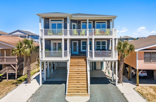5 BR, 2e rangée, opt. Piscine chauffée, bain à remous, bar Tiki, accès à une plage privée