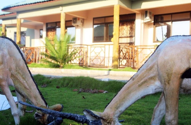 Suite Tidy Hotel à Kigamboni
