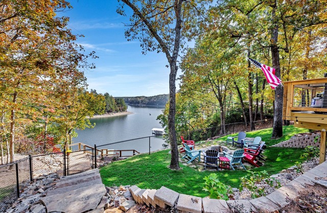 Tigua's Sunrise pet-friendly fishing + pontoon option