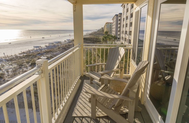 Tiki Beach 33 Directement sur la plage, balcon privé. Wow meilleur endroit dans la région