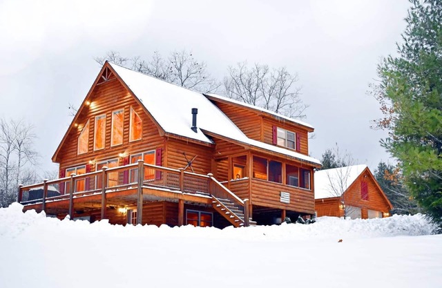 Chalet de ski Timber Creek - bain à remous / vue sur la montagne