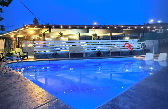 Timbers INN and Suites