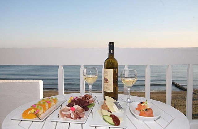 Tinos Beach Hotel
