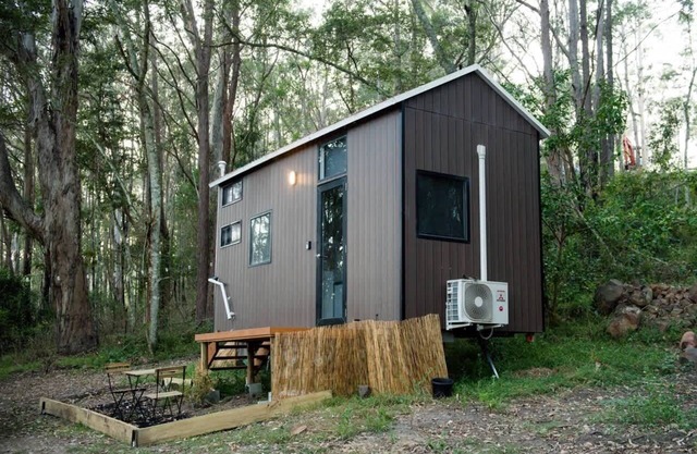 Tintenbar Riverfront Farmstay by Tiny Away