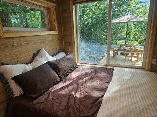 Tiny Container Cabin