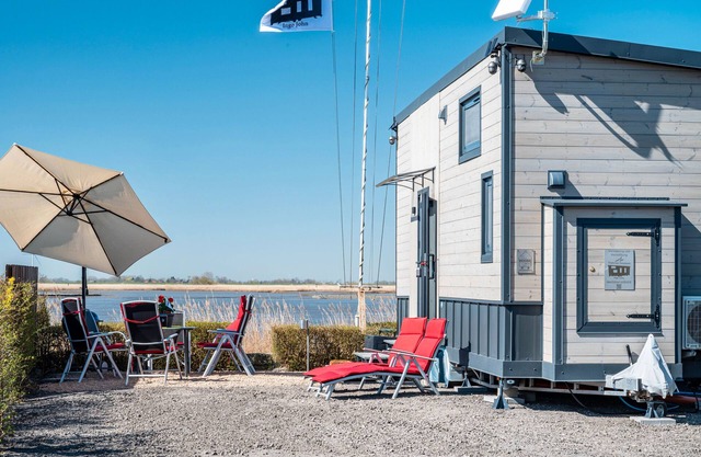 Petite maison "Ingo John" avec vue sur la mer, Wi-Fi et climatisation