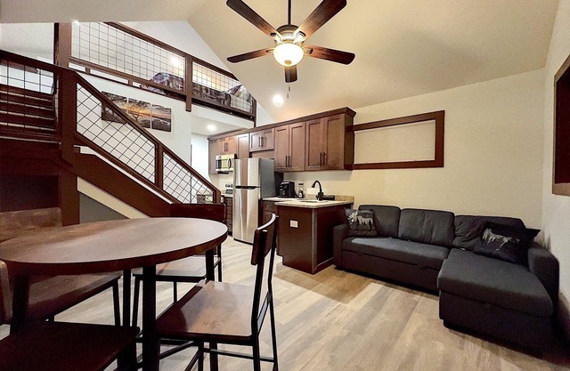 Tiny Home on Lake Chatuge in Downtown Hiawassee! BRAND NEW!