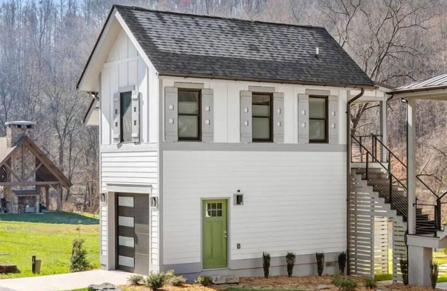 Tiny Home Studio w/ Gym + W/D