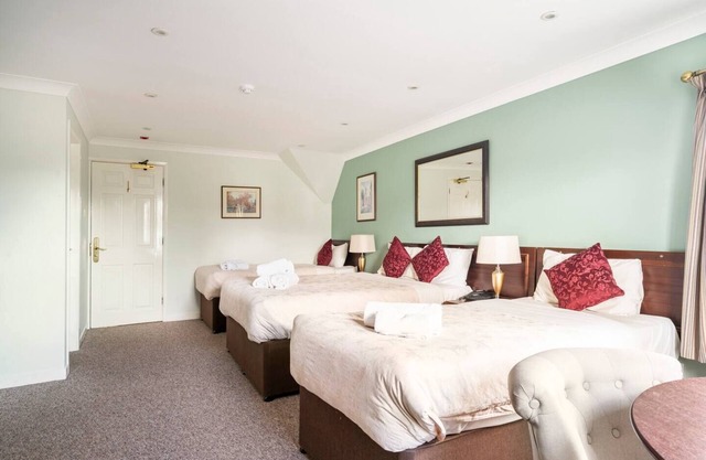 Family room close to Summertown