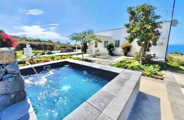 Casa Aura, Amazing Sea View, Private Garden and Pool