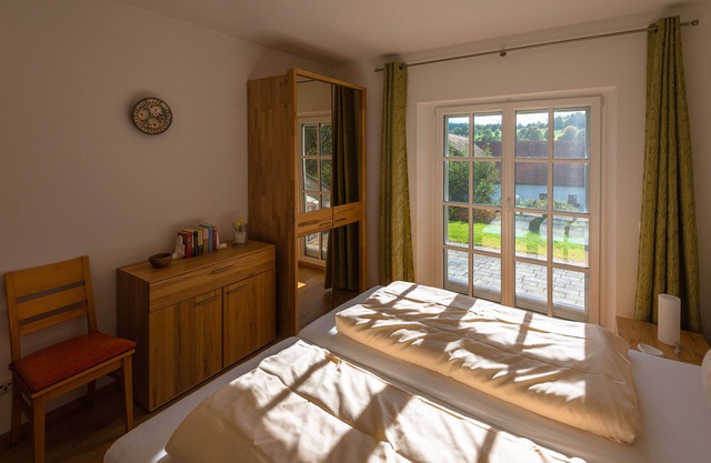 Pour se sentir bien - appartement avec terrasse ensoleillée - sur le parcours de golf *** avec WLAN gratuit ***