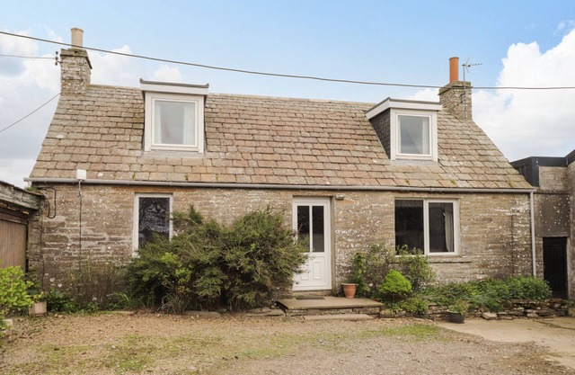 Toftingall Farm Cottage, WATTEN