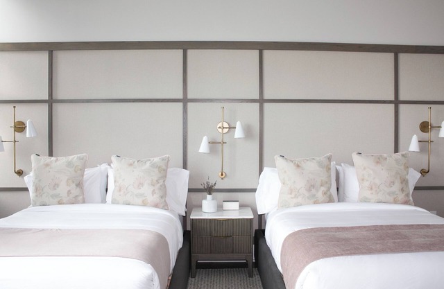 Suite Roses