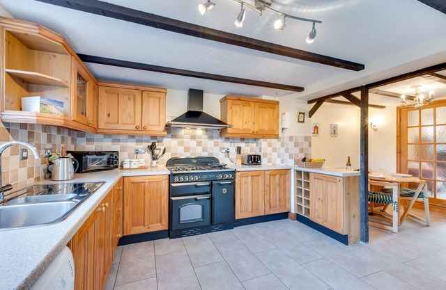 Tone's Cottage - Deux Chambres Maison, Couchages 4
