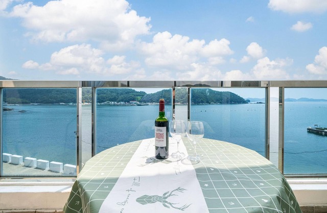Tongyeong Maremio Oceanview Pension