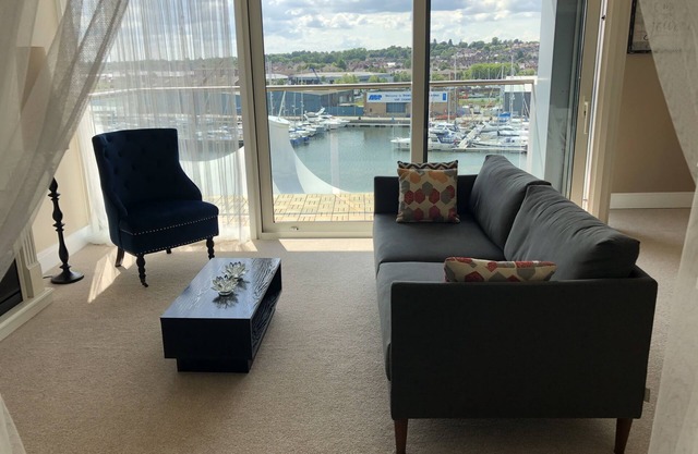 Toothbrush Apartments Waterfront - Adults Only