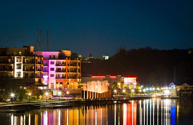 Top Branson Vacation Resort. Stormy Point Village 2BDR/2BA Cottage