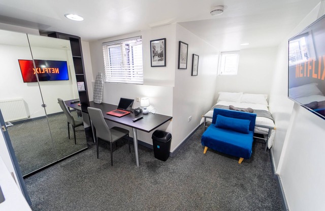 Studio-Standard-Douche-Studio 6