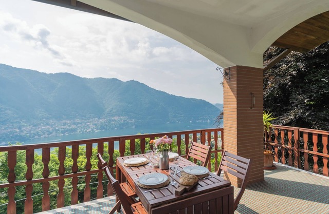 Top Lake View Villetta