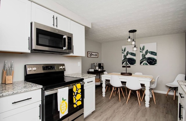 Top Listing | 15 Min to Downtown, WPAFB, Airport