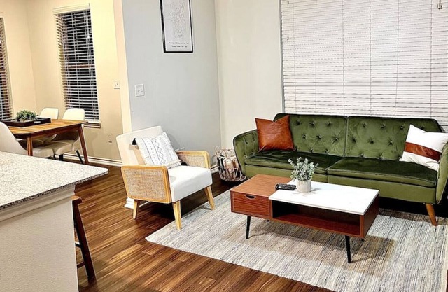 Top- Notch Apartment