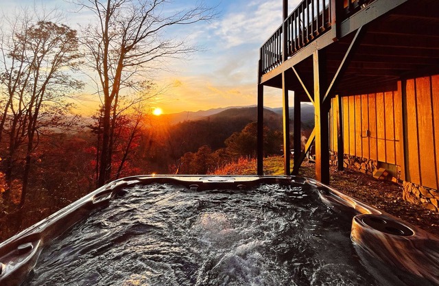 Top of the mountain getaway with extreme views