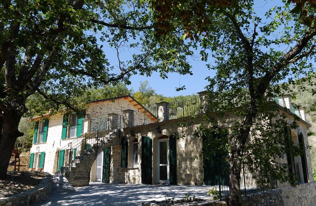 TOP rustico sur 16480 m², endroit isolé à 5 min. à la boulangerie - 15 minutes de la plage
