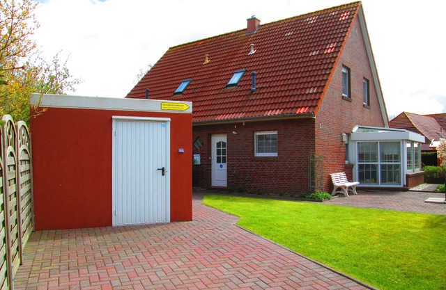 Top maison de vacances, 6 p., 3 ch., WiFi, cheminée, Badew., Strandk., Conservatoires., Patio, chien