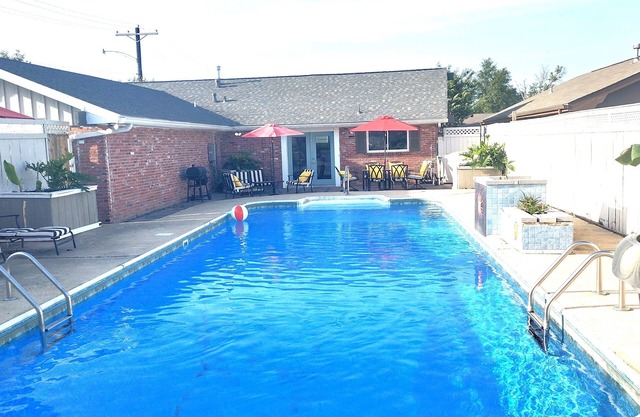 Totally Renovated with Amazing Kitchen, Luxurious Master Suie and Private Pool