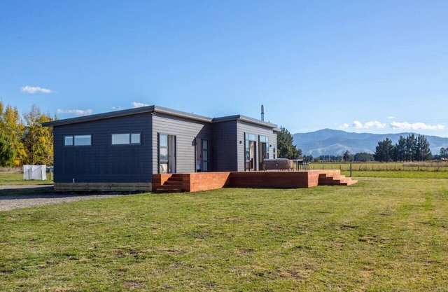 Totara On Moroa, Tauwharenikau