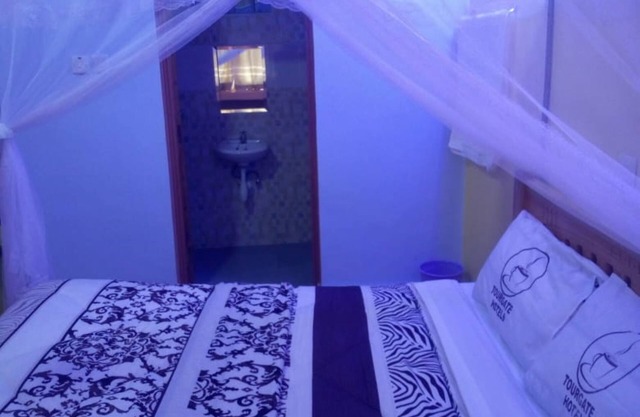 Tourgate Hotel