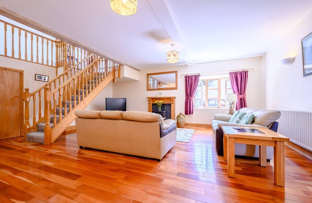Tower Cottage, KIRKSANTON
