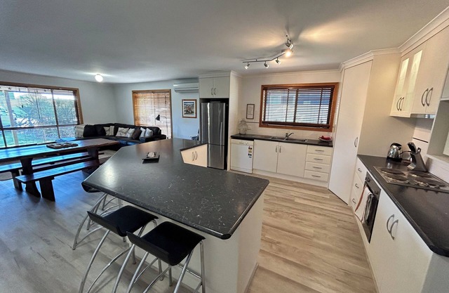 Town center, Air conditioning, outside pet friendly
