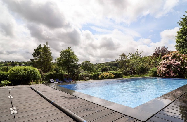 TOWNEND, pet friendly, luxury holiday cottage in South Zeal