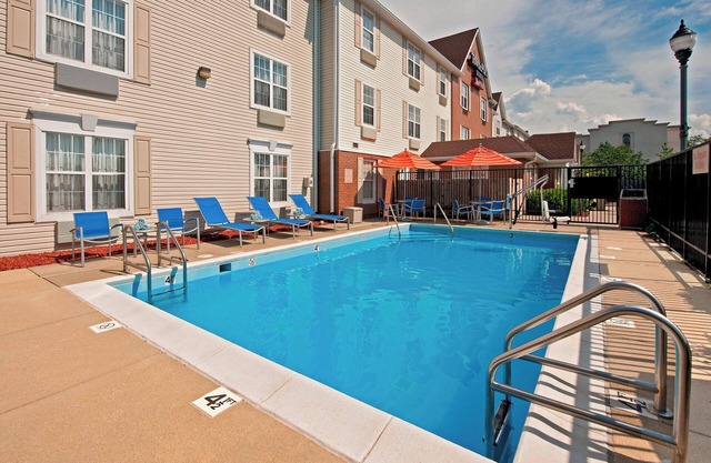 Towneplace Suites By Marriott Bloomington
