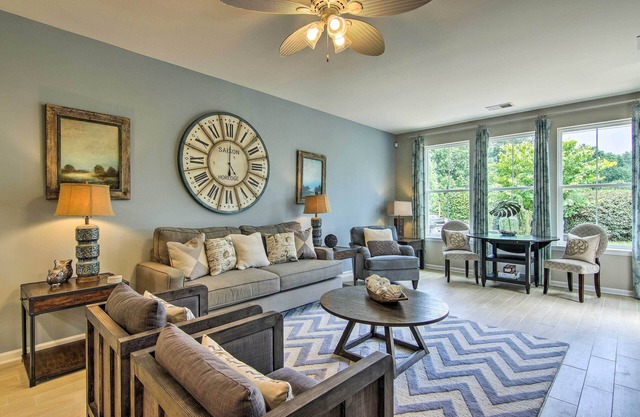 Maison de ville avec commodités à 4 miles de Bethany Beach!