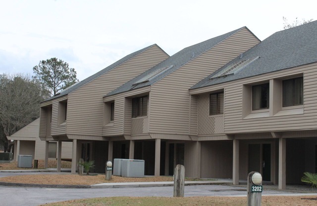 Maison de ville avec 3 chambres, 2 1/2 salles de bain parfaites pour vos prochaines vacances!